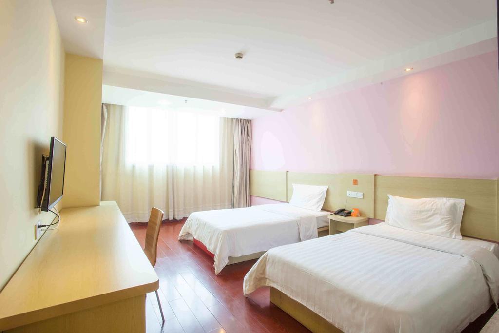 7Days Inn Guangzhou Gangding Longkou XI Road Rum bild